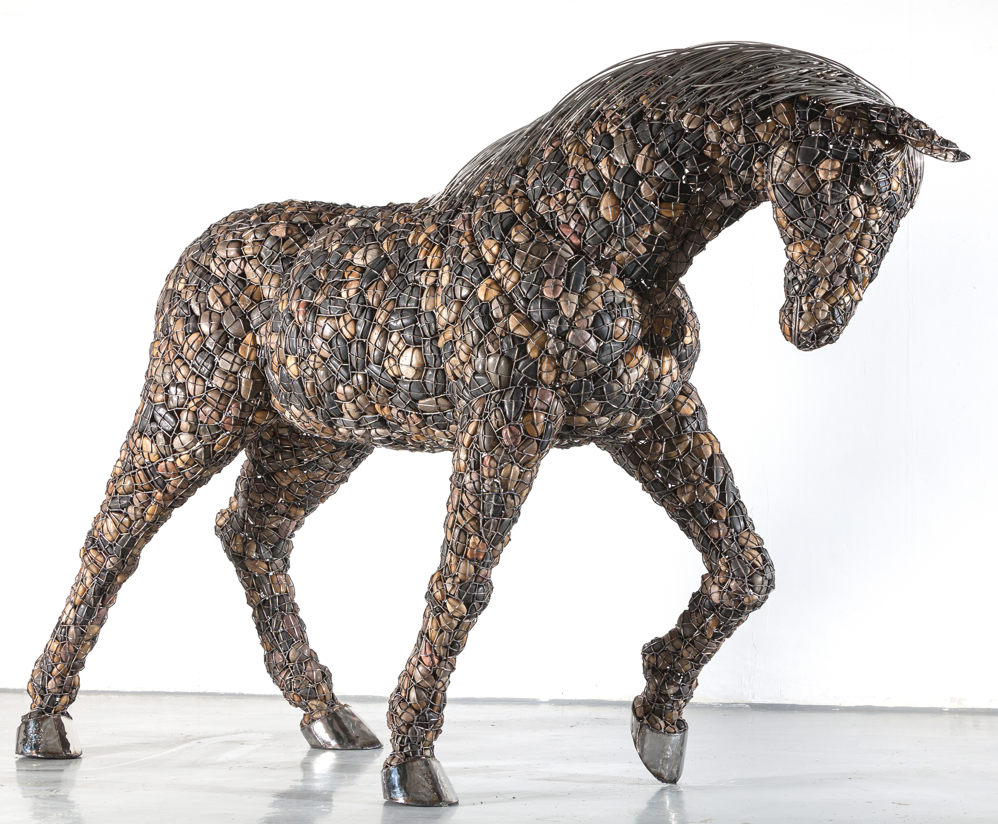 Enclosed Animal-Horse 290X80X185Cm stainless steel, stone 2014.jpg