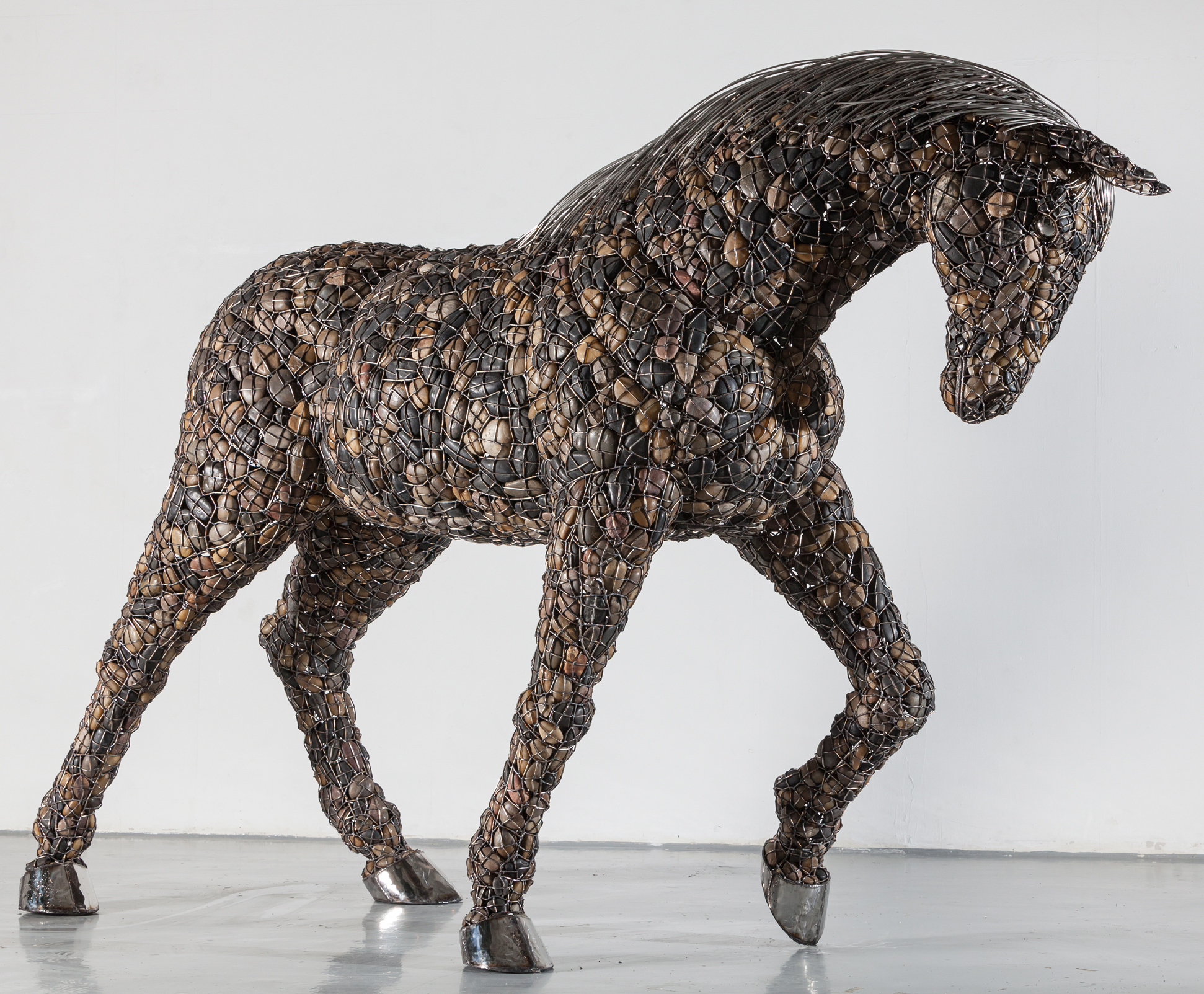 Enclosed Animal-Horse 290X80X185Cm stainless steel, stone 2014 (2).jpg